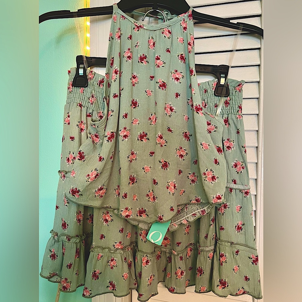 Women’s Blue Jasmine Floral Halter Smocked Tank Top and Smocked Skirt Set Size L